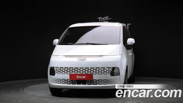 Hyundai Staria 2023 — фото 3 из 20
