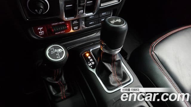 Jeep Wrangler 2021 — фото 9 из 20
