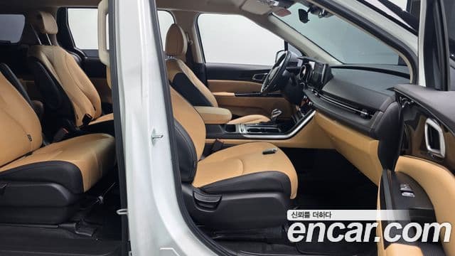 Kia Carnival 2022 — ფოტო 11/20