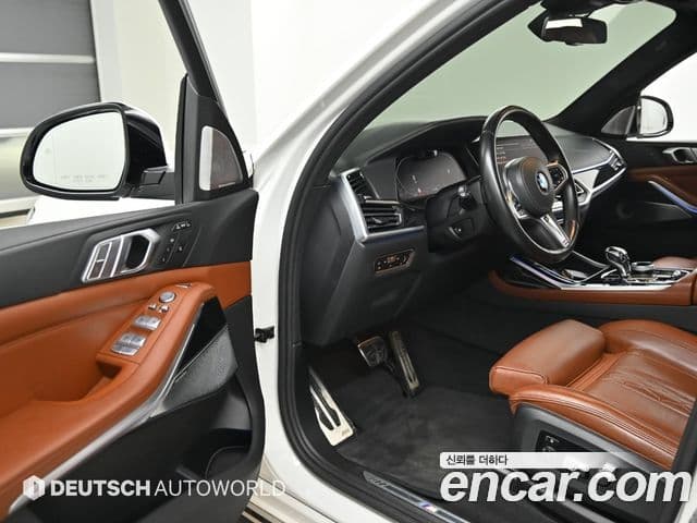 BMW X7 2021 — ფოტო 10/20
