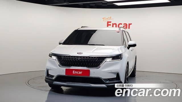 Kia Carnival 2020 — фото 3 из 20
