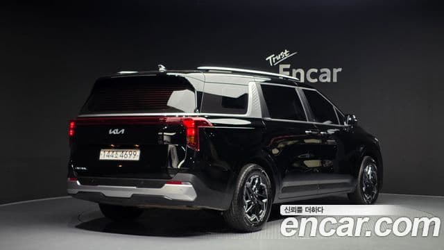 Kia Carnival 2024 — Şəkil 2/20