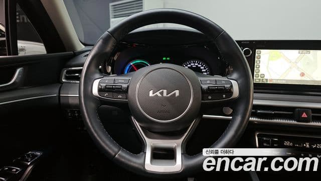 Kia K5 2023 — фото 13 из 20