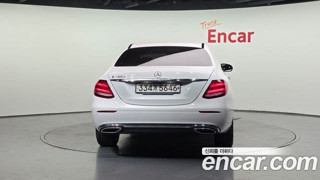 Mercedes-Benz E-Class 2019 — Şəkil 4/20