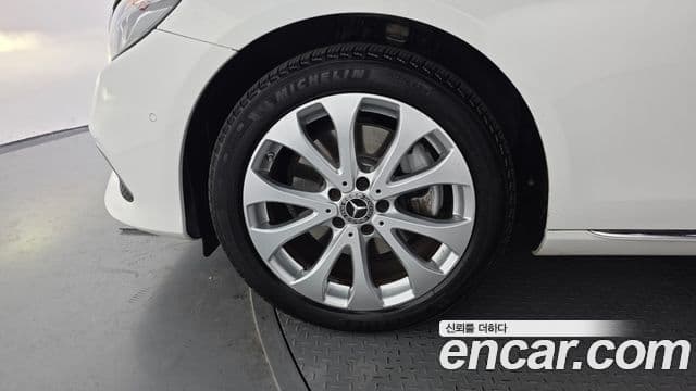 Mercedes-Benz E-Class 2019 — Şəkil 5/20