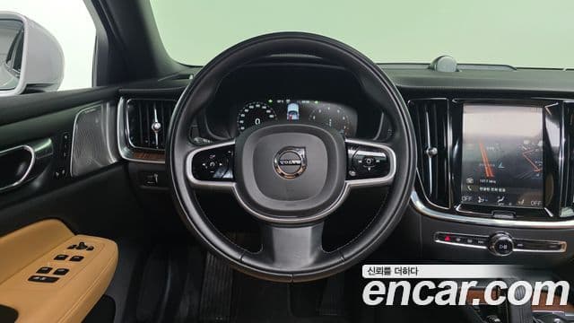 Volvo V60 Cross Country 2020 — Şəkil 12/20