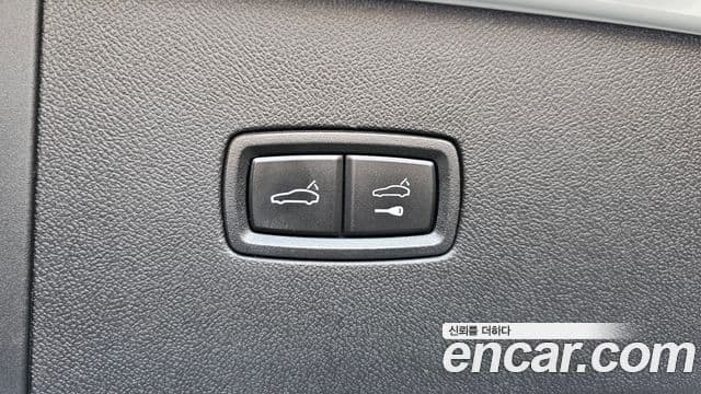 Porsche Cayenne 2023 — Photo 11/35