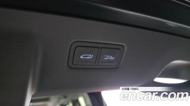 Hyundai Staria 2021 — фото 20 из 20