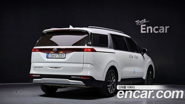 Kia Carnival 2021 — Фото 2/20