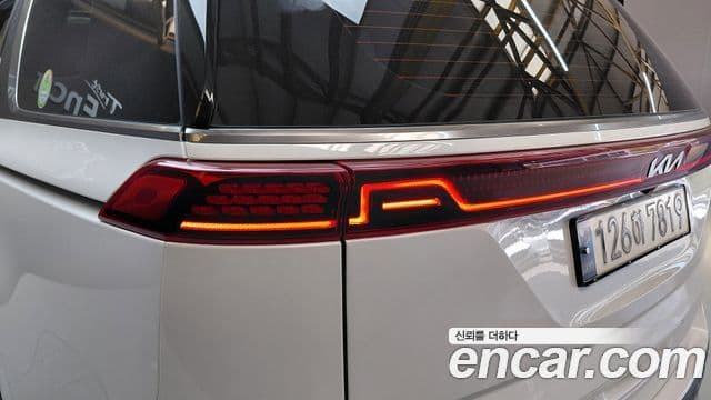 Kia Carnival 2022 — Photo 13/30
