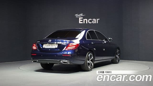 Mercedes-Benz E-Class 2020 — ფოტო 2/20