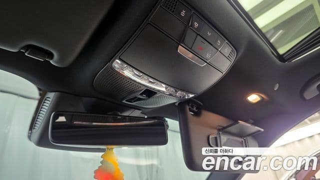Mercedes-Benz E-Class 2020 — ფოტო 17/20