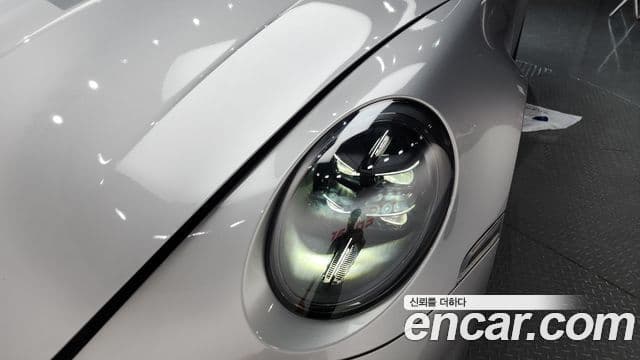 Porsche 911 2025 — Photo 28/34