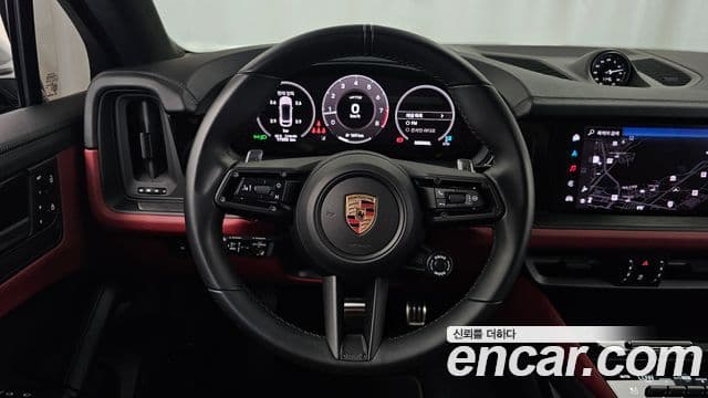 Porsche Cayenne 2024 — ფოტო 13/20