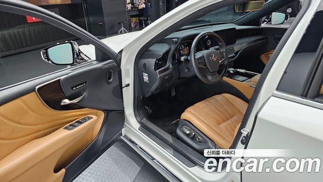 Lexus LS500 2022 — Şəkil 10/20