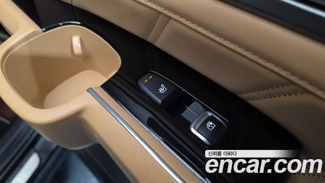 Kia Sorento 2022 — Şəkil 19/20