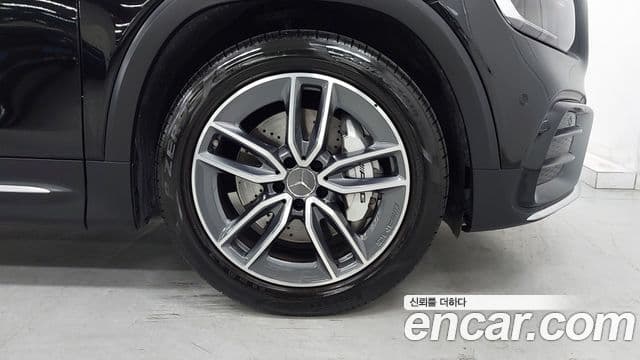 Mercedes-Benz GLB-Class 2025 — Şəkil 4/17
