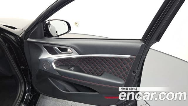 Genesis G70 2020 — Photo 20/34