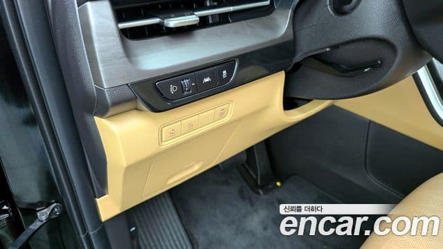 Kia Carnival 2022 — фото 18 из 20