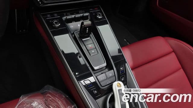 Porsche 911 2020 — Şəkil 9/20