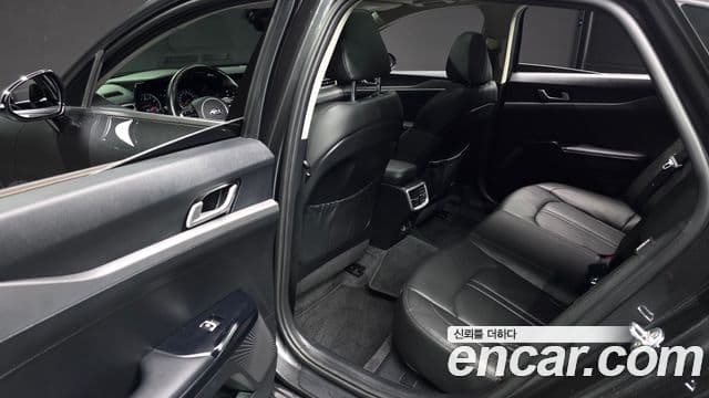 Kia K5 2020 — фото 12 из 20