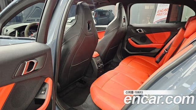 BMW 1 Series 2023 — фото 12 из 20