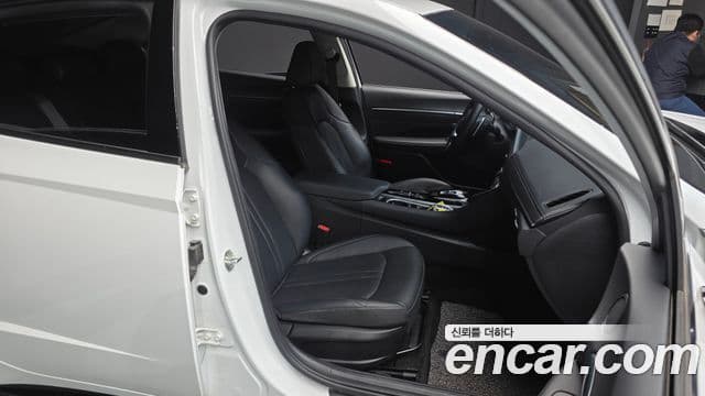 Hyundai Sonata 2022 — фото 12 из 20