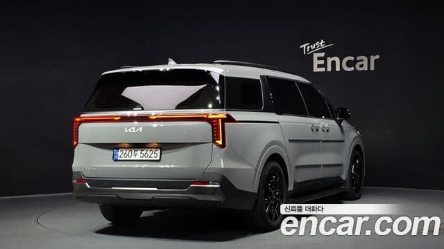 Kia Carnival 2024 — ფოტო 2/20