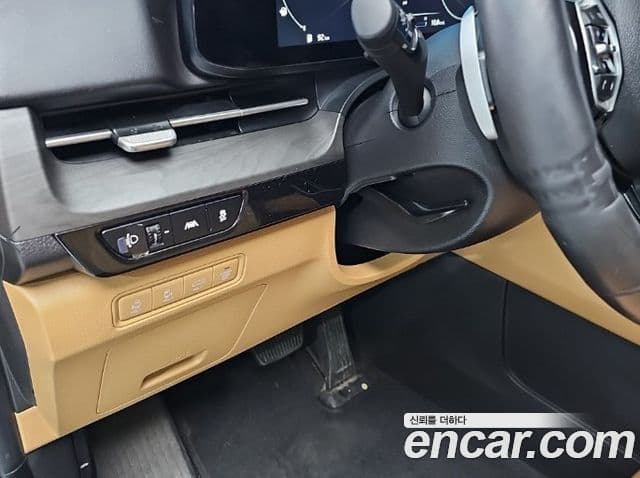Kia Carnival 2021 — фото 10 из 17