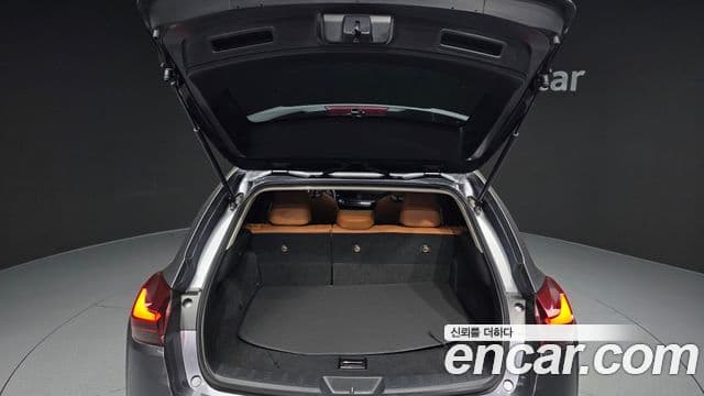 Lexus UX250h 2019 — Şəkil 20/20