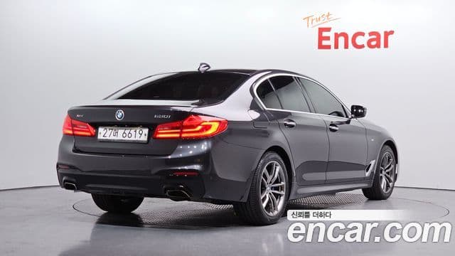 BMW 5 Series 2018 — фото 2 из 20