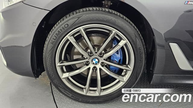 BMW 5 Series 2018 — фото 5 из 20