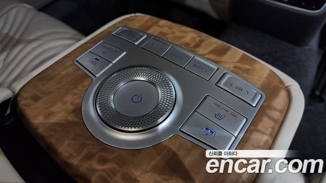 Genesis Electrified G80 2020 — фото 20 из 20