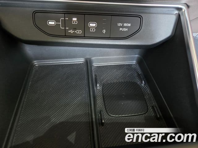 Kia Carnival 2024 — ფოტო 13/20
