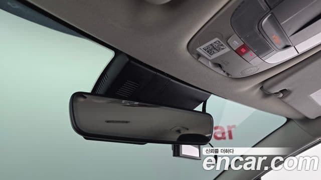 Kia Sportage 2022 — ფოტო 19/20