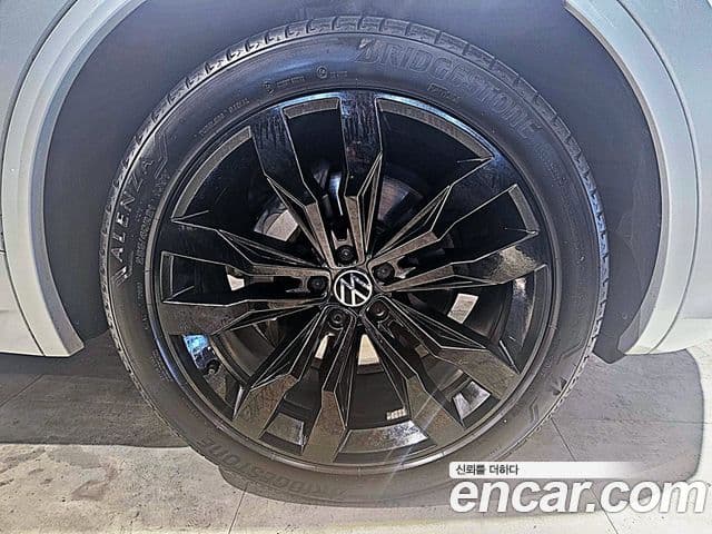 Volkswagen Touareg 2023 — Şəkil 3/13