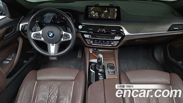 BMW 5 Series 2019 — Şəkil 7/20