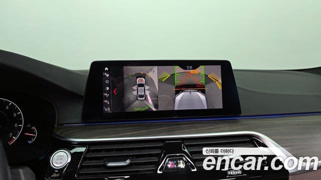 BMW 5 Series 2019 — Şəkil 14/20