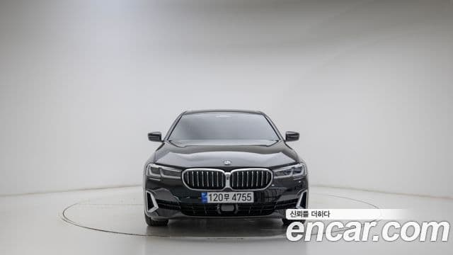 BMW 5 Series 2023 — Şəkil 2/20
