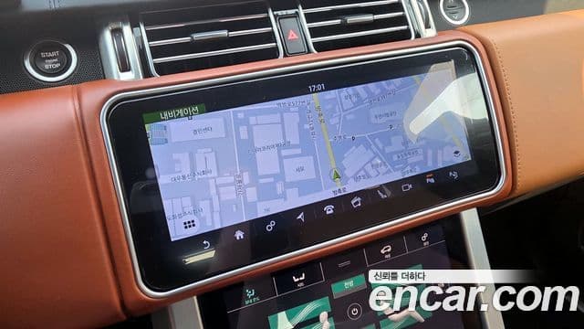 Land Rover Range Rover 2019 — ფოტო 12/19