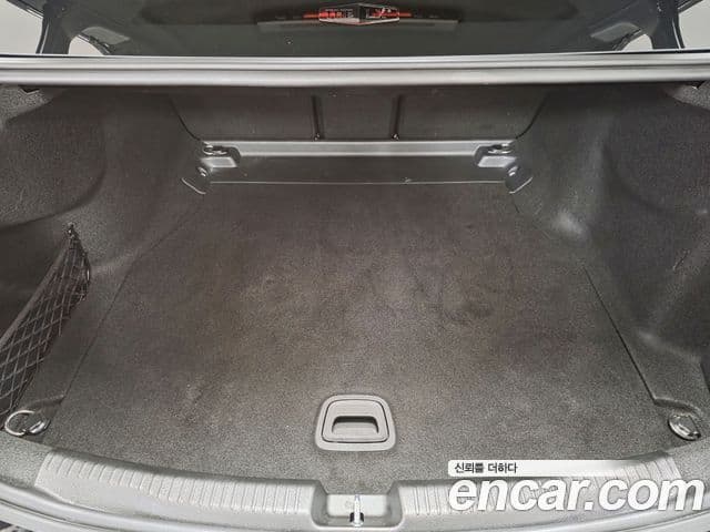 Mercedes-Benz C-Class 2023 — ფოტო 14/17