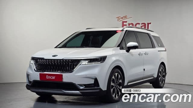 Kia Carnival 2021 — Фото 1/20