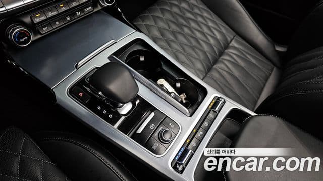 Kia Stinger 2022 — Şəkil 9/20