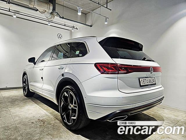 Volkswagen Touareg 2024 — ფოტო 1/14
