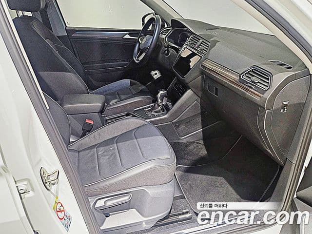 Volkswagen Tiguan Allspace 2022 — ფოტო 14/14