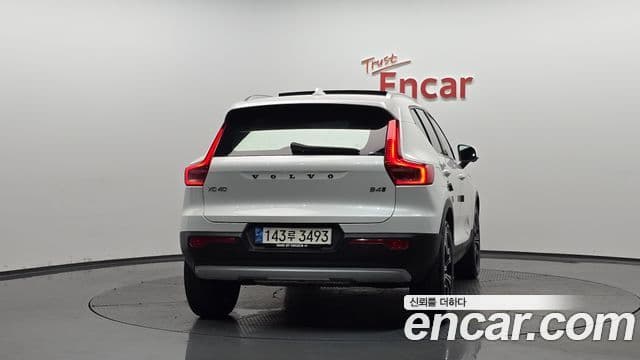 Volvo XC40 2021 — Şəkil 4/20
