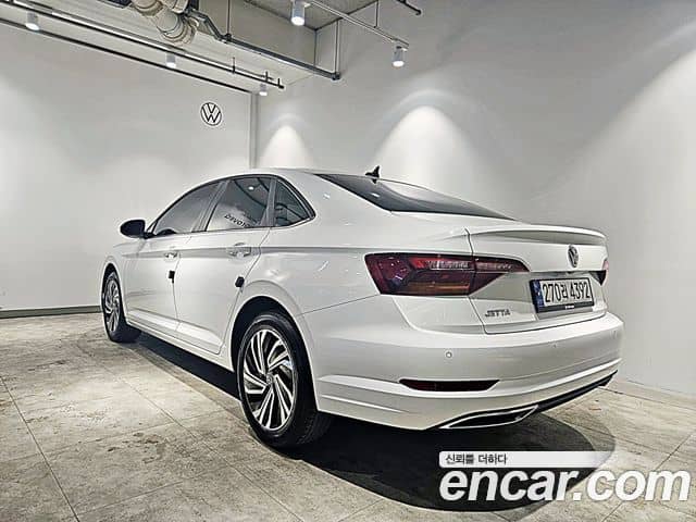 Volkswagen Jetta, 2021