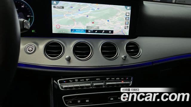 Mercedes-Benz E-Class 2021 — Şəkil 13/20