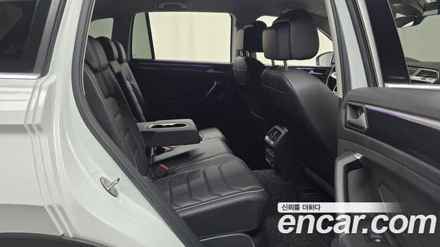 Volkswagen Tiguan 2021 — Şəkil 11/20