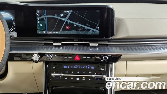 Kia Carnival 2021 — фото 14 из 20